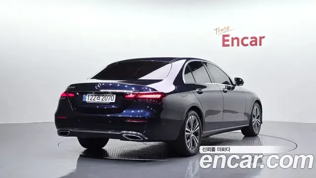 Mercedes-Benz E-Class 2022 — Фото 2/20