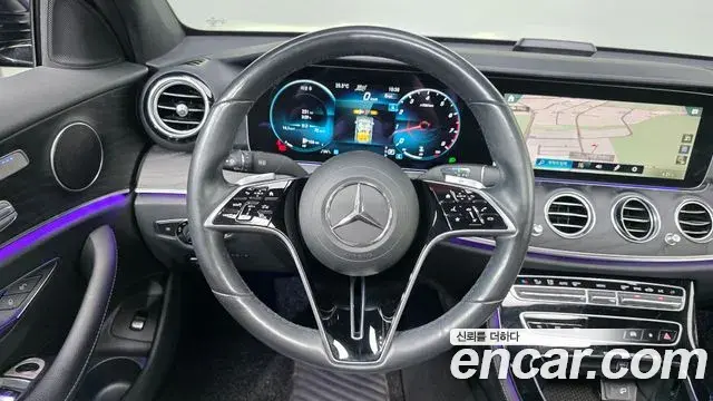Mercedes-Benz E-Class 2022 — Фото 13/20