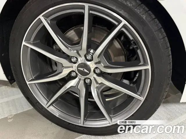 Genesis G70 2021 — Photo 10/17