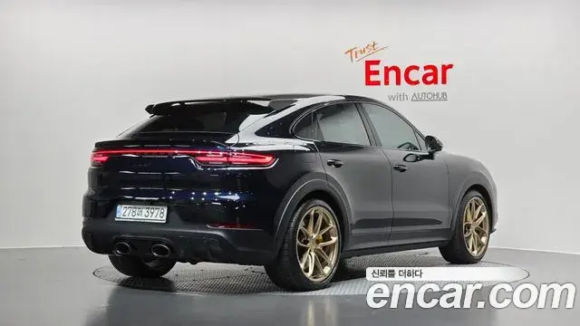 Porsche Cayenne 2022 — Фото 2/20