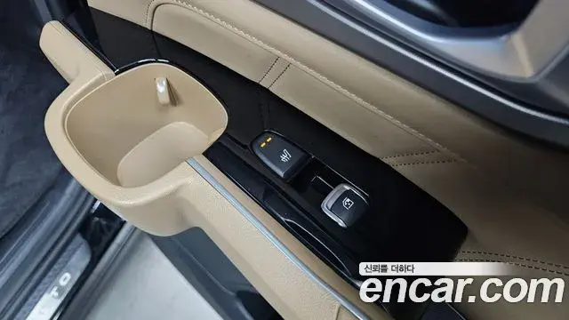Kia Sorento 2025 — Photo 1/32