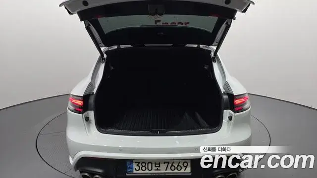 Porsche Macan 2022 — Şəkil 3/32