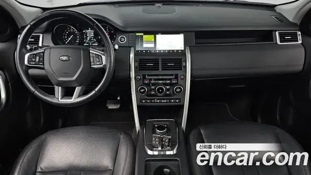 Land Rover Discovery Sport 2019 — Фото 11/20