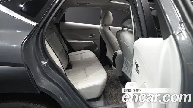 Hyundai Kona 2024 — Фото 12/20