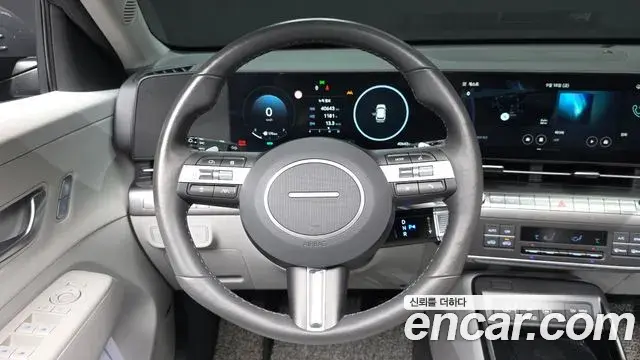 Hyundai Kona 2024 — Фото 13/20