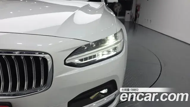 Volvo S90 2022 — ფოტო 3/32