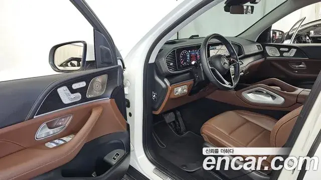 Mercedes-Benz GLE-Class 2024 — Фото 10/20