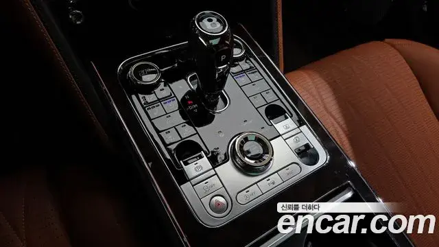 Bentley Flying Spur 2022 — Photo 25/37