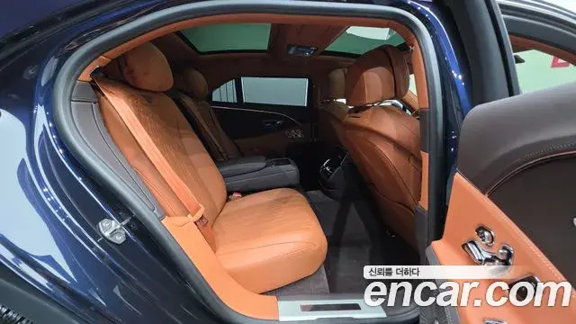 Bentley Flying Spur 2022 — Photo 3/37