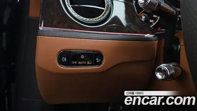 Bentley Flying Spur 2022 — Photo 19/37