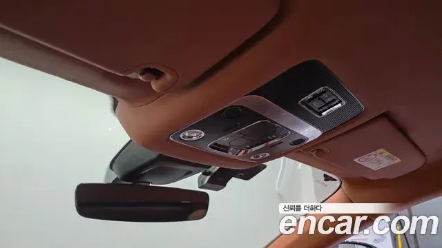 Bentley Flying Spur 2022 — Photo 18/37