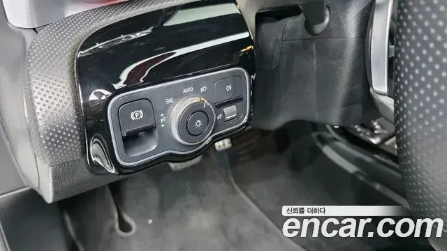 Mercedes-Benz CLA-Class 2020 — Фото 18/20