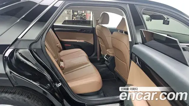 Hyundai Grandeur 2024 — Фото 17/20