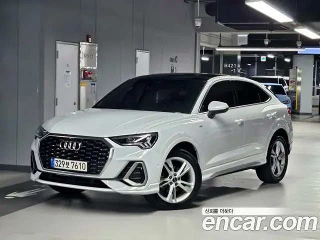 Audi Q3 2022 — Фото 1/20