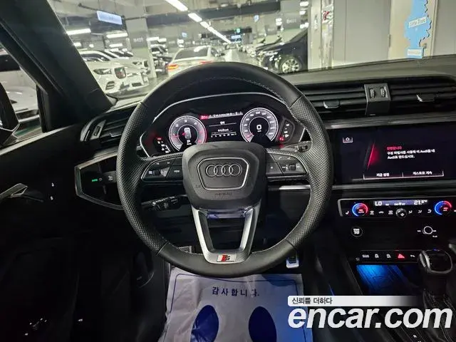 Audi Q3 2022 — Фото 6/20