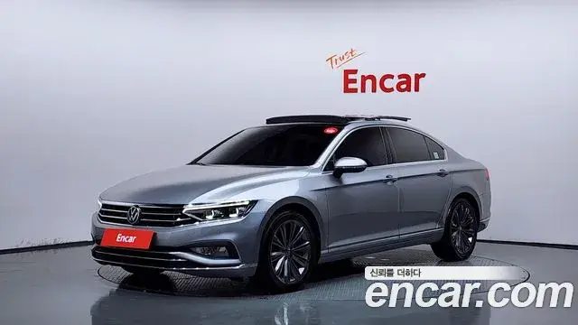 Volkswagen Passat GT 2022 — Фото 1/20