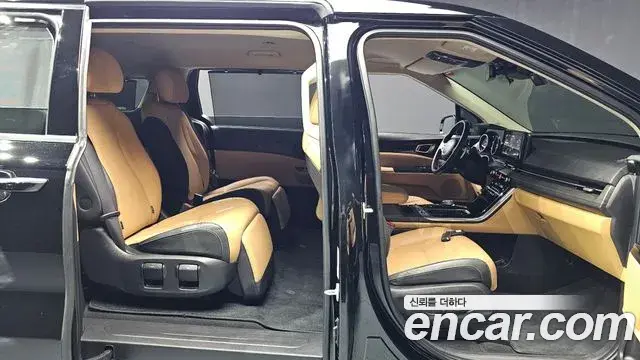 Kia Carnival 2022 — Фото 12/20