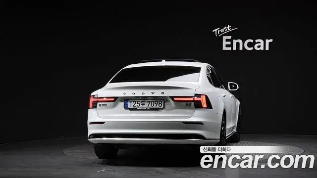 Volvo S90 2026 — Фото 4/20