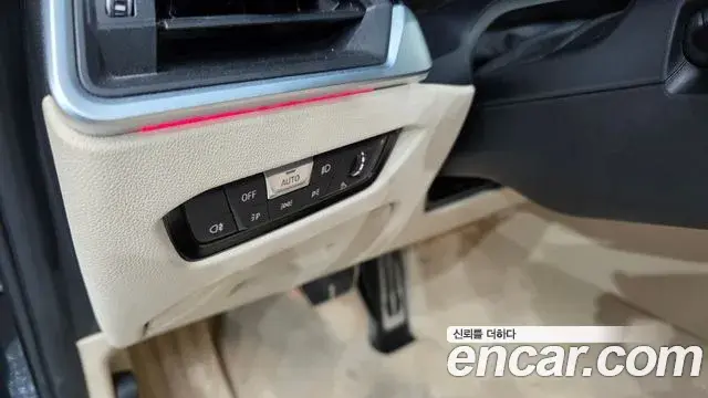 BMW 3 Series 2019 — Фото 18/20