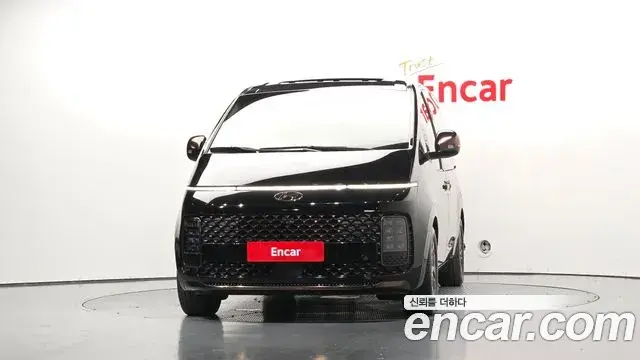 Hyundai Staria 2021 — Фото 3/20