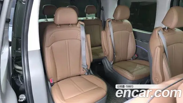 Hyundai Staria 2021 — Фото 13/20
