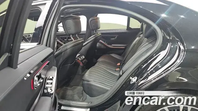 Mercedes-Benz S-Class 2022 — Фото 11/20