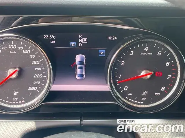 Mercedes-Benz E-Class 2018 — Фото 5/20