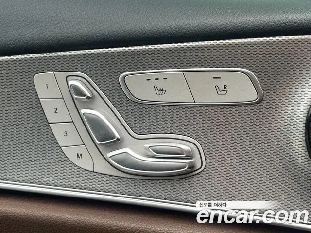 Mercedes-Benz E-Class 2018 — Фото 18/20