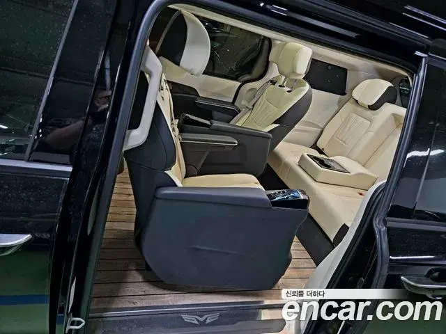 Kia Carnival 2024 — Photo 12/20