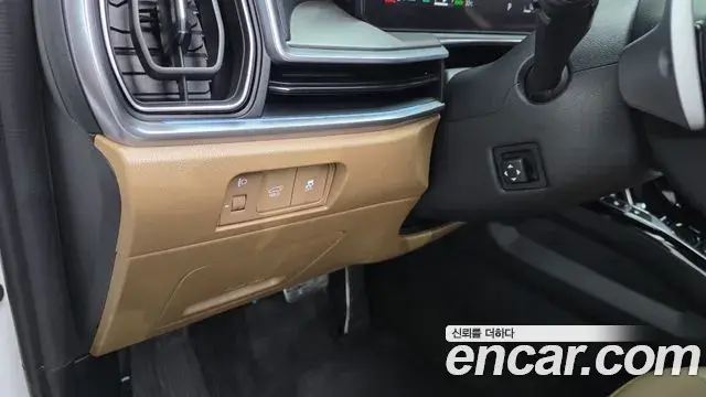 Kia Sorento 2023 — ფოტო 32/38