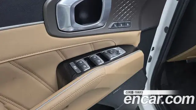 Kia Sorento 2023 — ფოტო 15/38