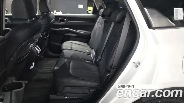 Kia Sorento 2024 — ფოტო 33/34