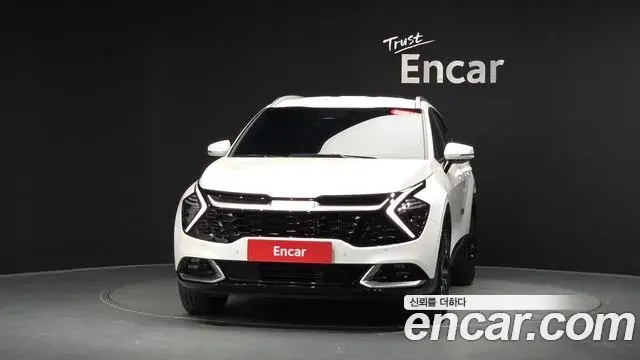 Kia Sportage 2023 — ფოტო 29/37