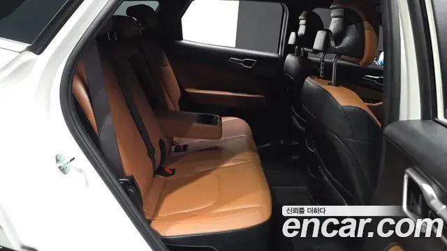 Kia Sportage 2023 — ფოტო 26/37