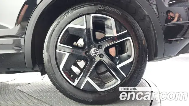 Volkswagen Touareg 2024 — Photo 24/37