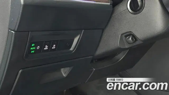 Volkswagen Touareg 2024 — Photo 2/37