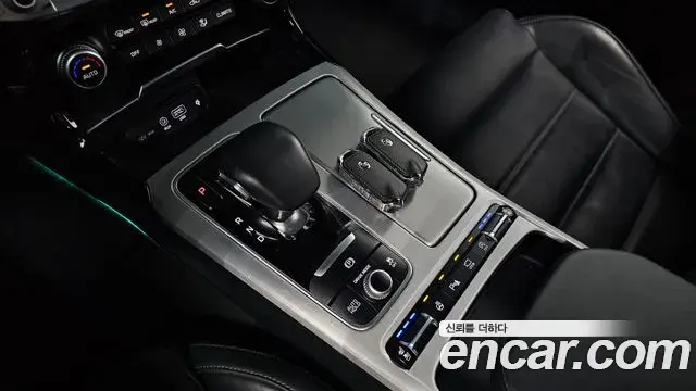 Kia Stinger 2019 — Photo 9/20