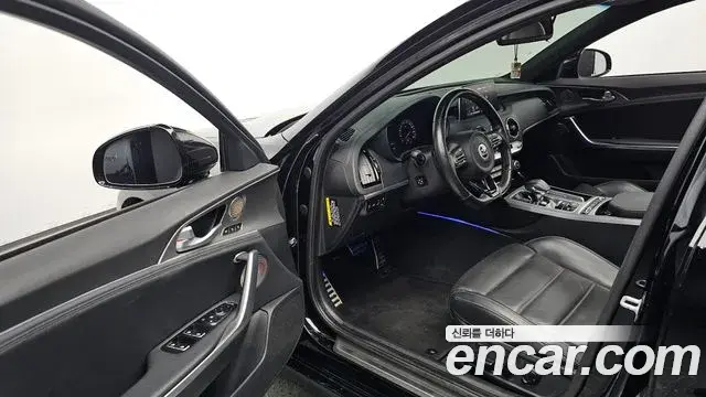 Kia Stinger 2019 — Photo 10/20
