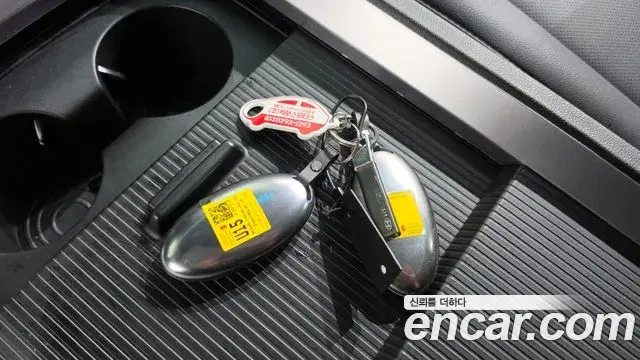Hyundai Staria 2024 — Photo 16/20