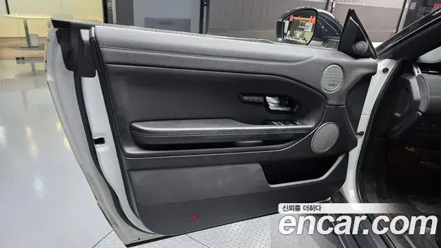 Land Rover Range Rover Evoque 2018 — Photo 2/30