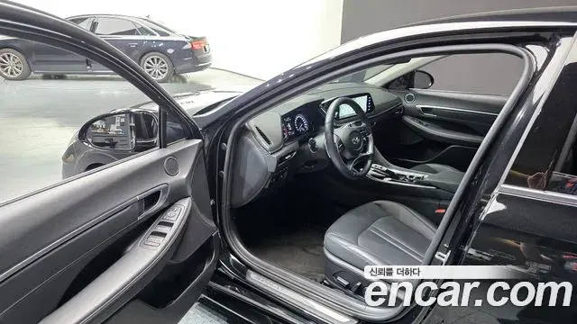 Hyundai Sonata 2022 — Фото 10/20