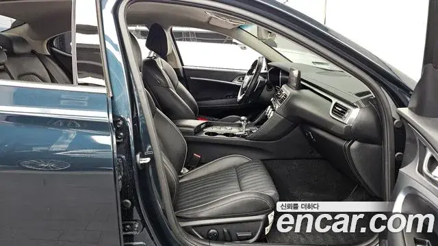 Genesis G70 2022 — Photo 28/37