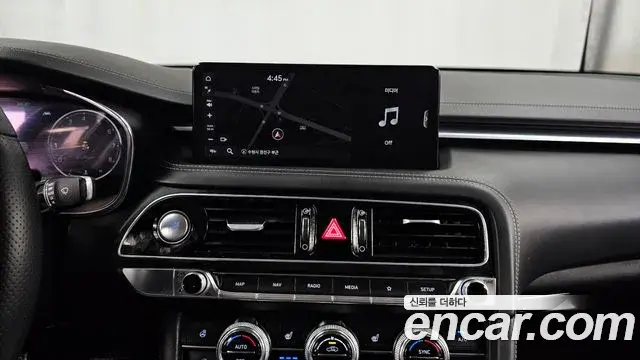 Genesis G70 2022 — Photo 1/37