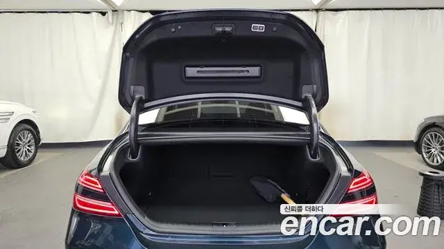 Genesis G70 2022 — Photo 9/37
