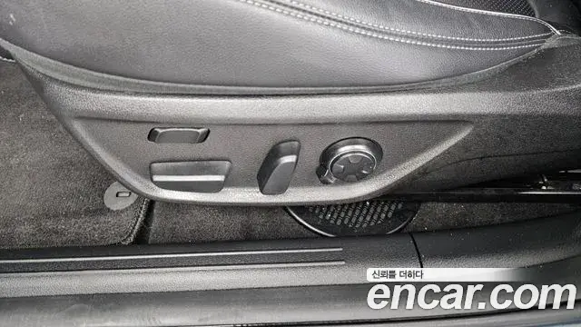 Genesis G70 2022 — Photo 24/37