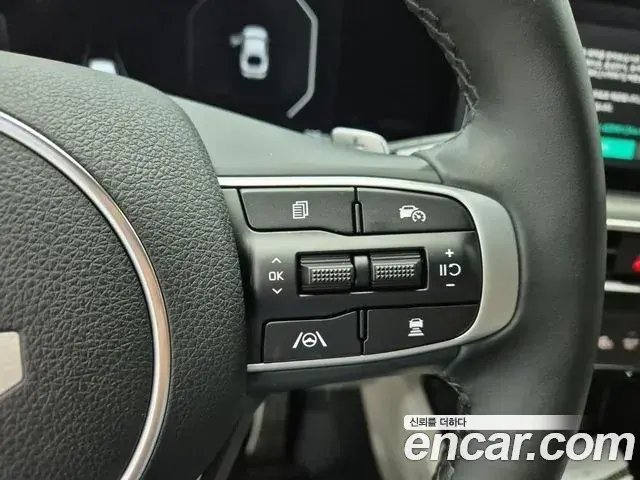 Kia K5 2025 — Photo 16/20