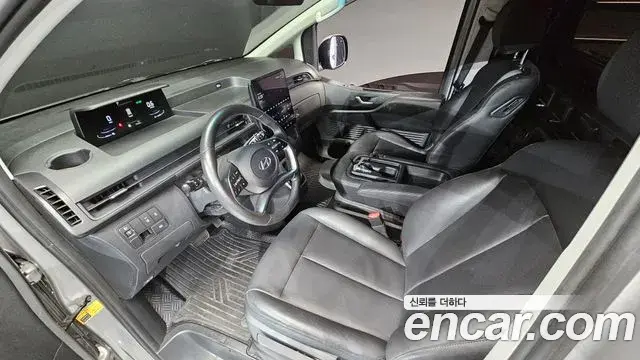 Hyundai Staria 2024 — Фото 7/20