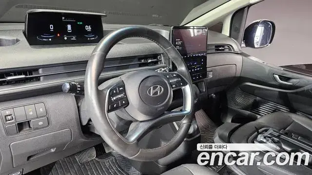 Hyundai Staria 2024 — Фото 12/20