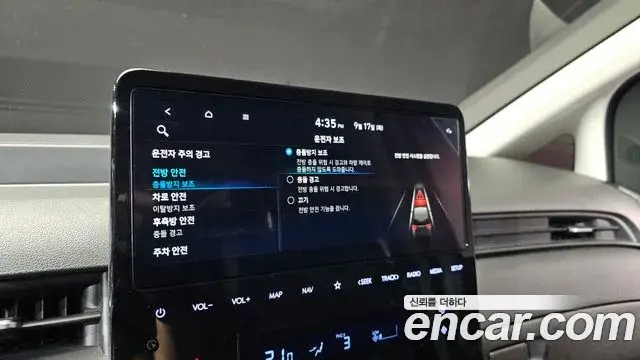 Hyundai Staria 2024 — Фото 15/20