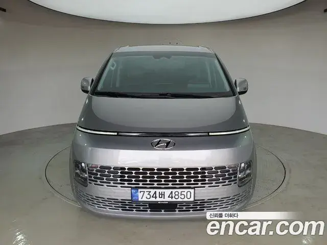 Hyundai Staria 2023 — Фото 10/20